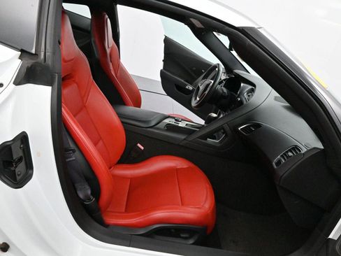 Used 2014 Chevrolet Corvette Stingray Coupe image 26