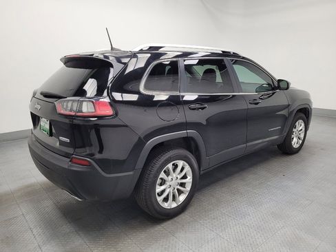 Used 2019 Jeep Cherokee Latitude w/ Popular Appearance Group image 10