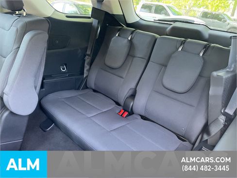 Used 2025 Ford Explorer Active image 10