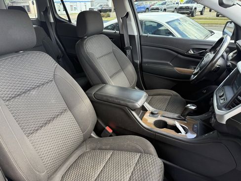 Certified 2019 GMC Acadia SLE image 38