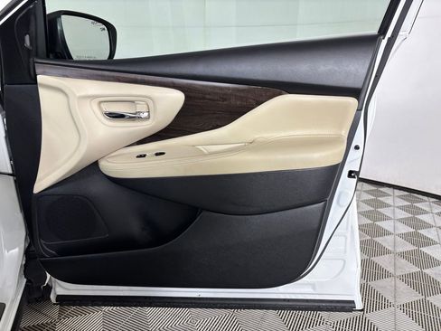 Used 2023 Nissan Murano Platinum w/ Cargo Package FWD image 29