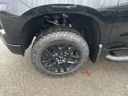 New 2026 Chevrolet Silverado 1500 Custom Trail Boss w/ Midnight Edition image 10