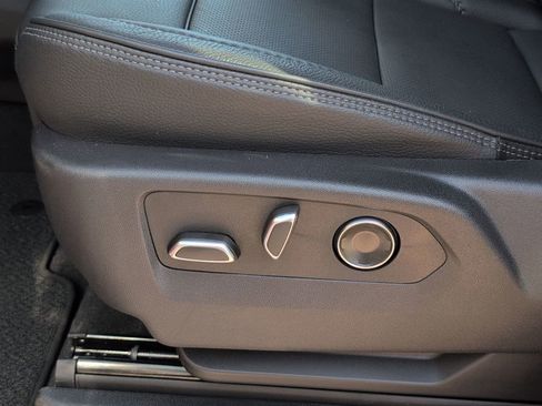 New 2026 GMC Yukon Denali w/ Denali Reserve Package AWD/4WD image 14