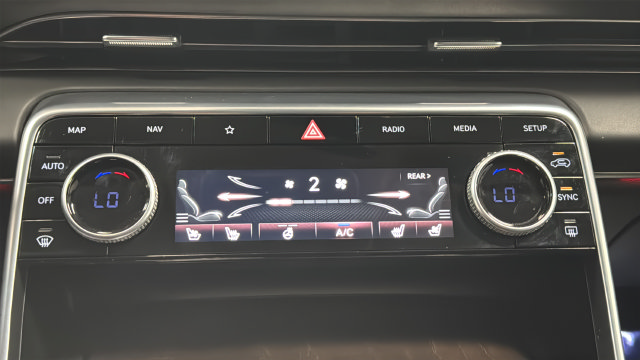 Used 2024 Genesis GV80 2.5T w/ Prestige Package AWD/4WD image 18