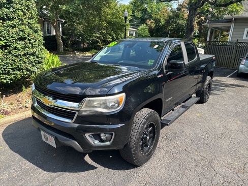Used 2018 Chevrolet Colorado LT w/ LT Convenience Package AWD/4WD image 3