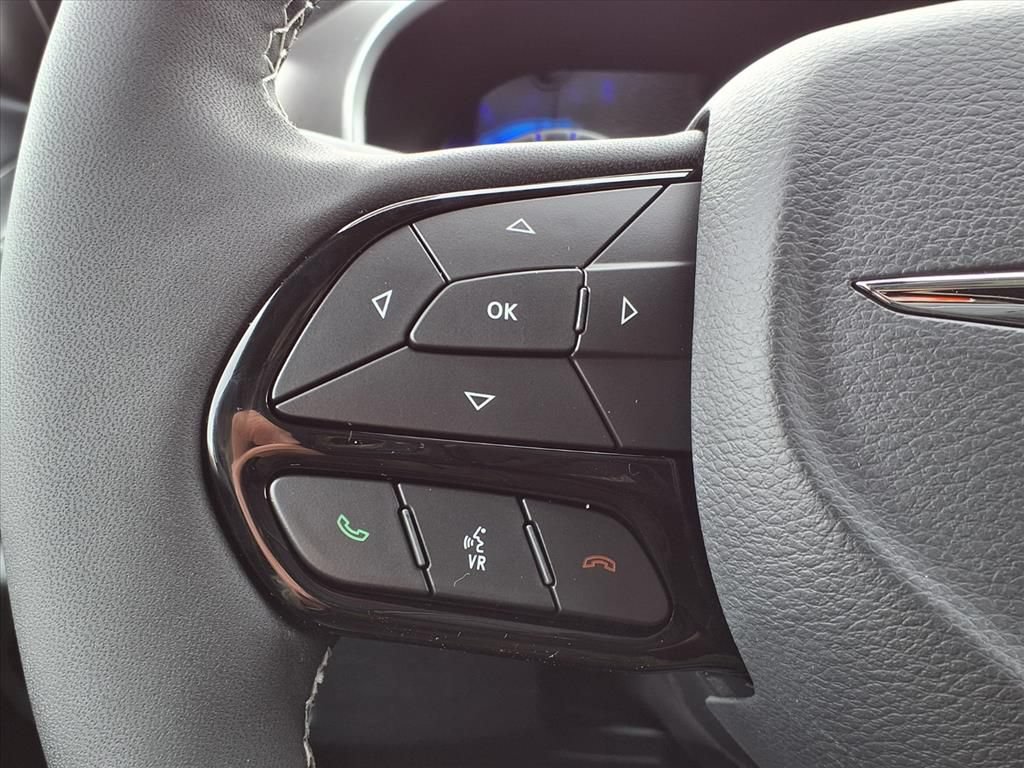 New 2026 Chrysler Pacifica Select w/ S Appearance Package FWD image 18