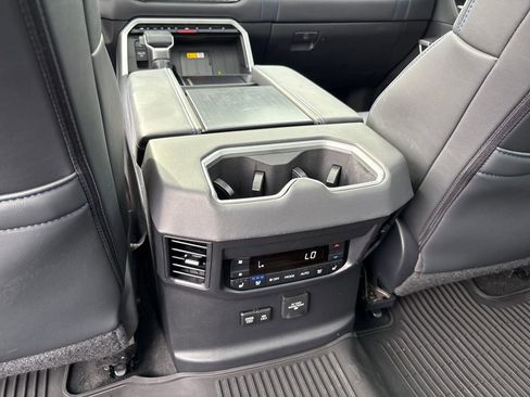 Used 2023 Toyota Sequoia Platinum image 41