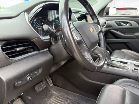 Used 2019 Chevrolet Traverse LT w/ LT Premium Package AWD/4WD image 44
