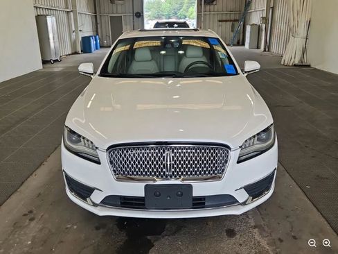 Used 2017 Lincoln MKZ Reserve w/ Climate Package FWD image 4