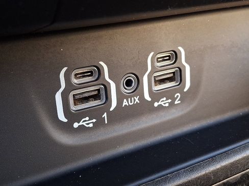 Used 2020 RAM 1500 Laramie image 26