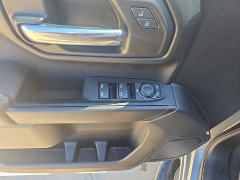 Used 2023 Chevrolet Silverado 1500 Custom AWD/4WD image 29