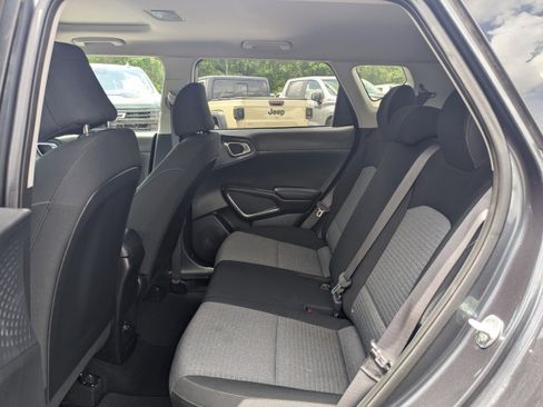 Used 2022 Kia Soul GT-Line FWD image 13