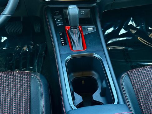 New 2025 Nissan Kicks SR image 17