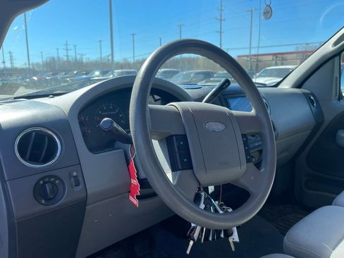 Used 2006 Ford F150 XLT image 11