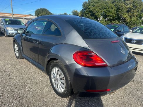 Used 2012 Volkswagen Beetle 2.5 image 4