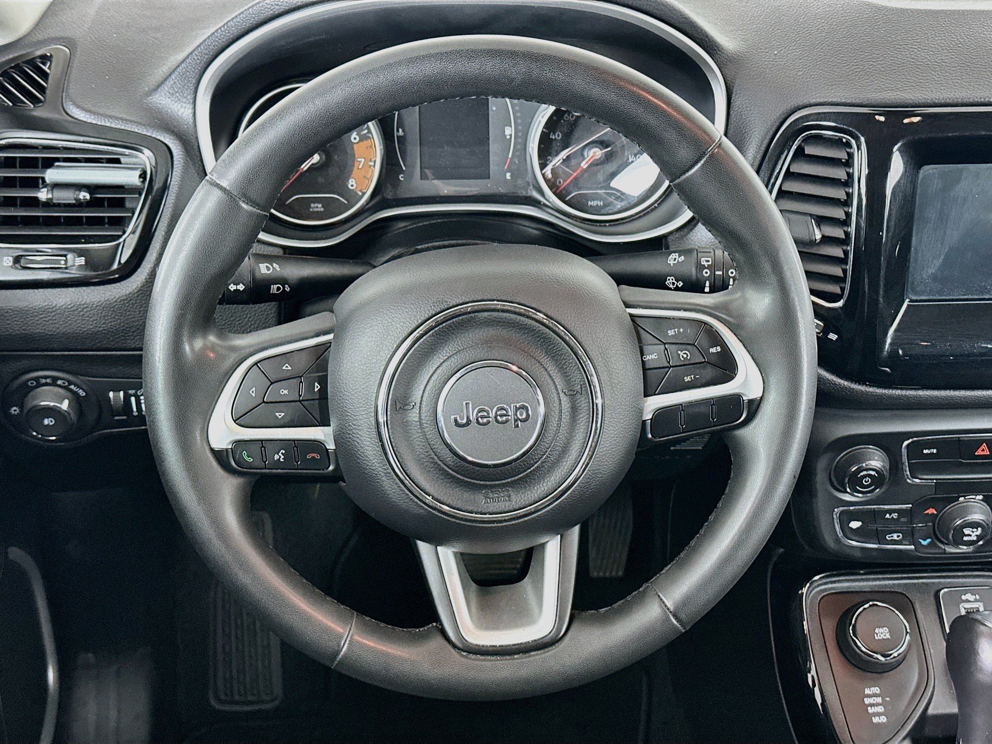 Used 2021 Jeep Compass Latitude AWD/4WD image 18