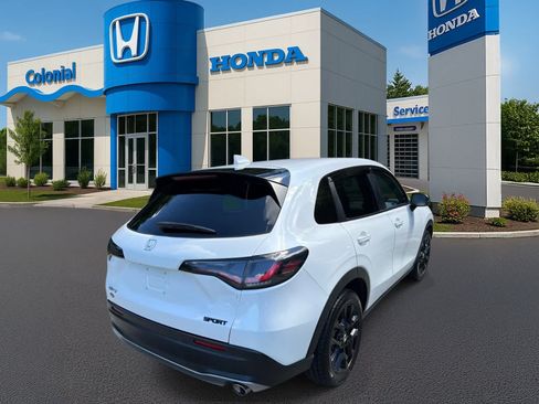 Used 2023 Honda HR-V Sport image 6
