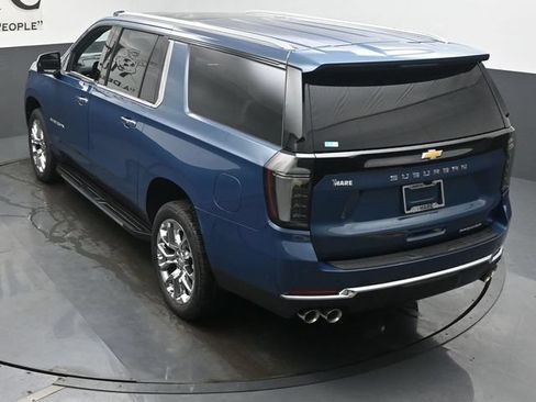 New 2026 Chevrolet Suburban Premier w/ Sun And Tow Package AWD/4WD image 20