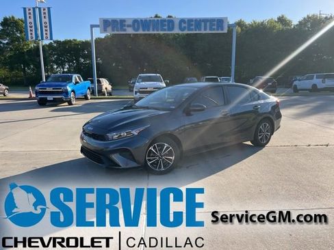 Used 2022 Kia Forte LXS image 1