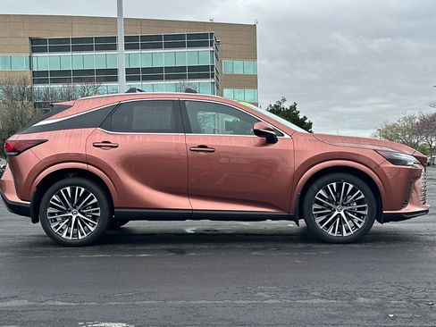 Used 2023 Lexus RX 350 w/ Cold Area Package image 3