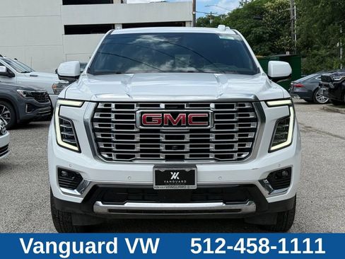 Used 2025 GMC Yukon XL Denali AWD/4WD image 3