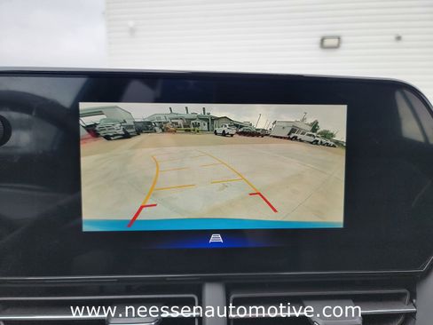 Used 2025 Chevrolet Trax ACTIV w/ Sunroof Package image 25