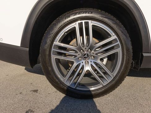 Certified 2025 Mercedes-Benz GLS 450 4MATIC image 10