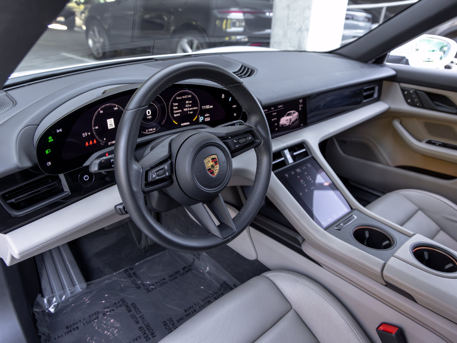 Certified 2022 Porsche Taycan 4S AWD/4WD image 4