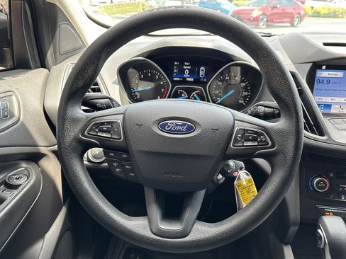 Used 2018 Ford Escape SE w/ SE Sync 3 Package FWD image 14