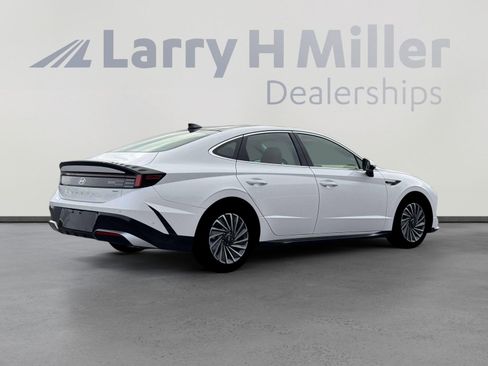 New 2026 Hyundai Sonata Limited image 8