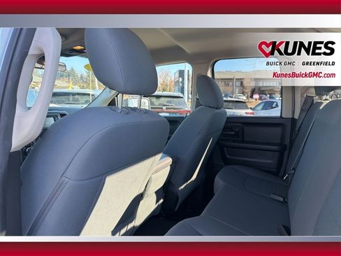 Used 2018 RAM 1500 Express image 36