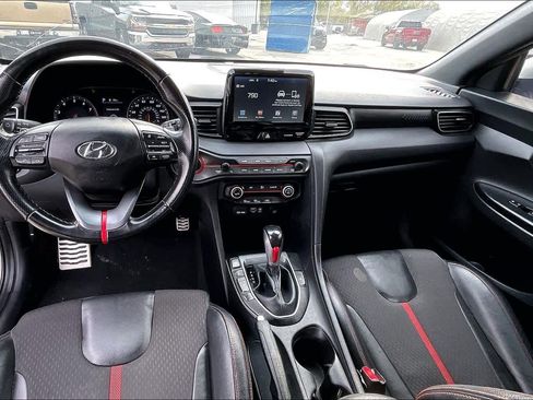 Used 2019 Hyundai Veloster Turbo image 14