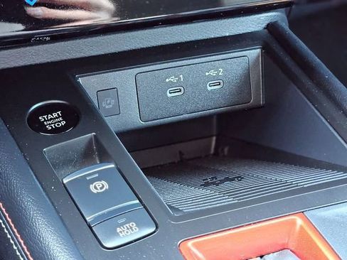 Used 2025 Nissan Kicks SR image 25