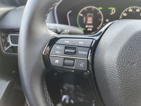 Used 2025 Honda Civic Sport image 34