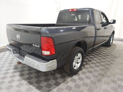 Used 2016 RAM 1500 ST w/ SXT Appearance Group AWD/4WD image 3