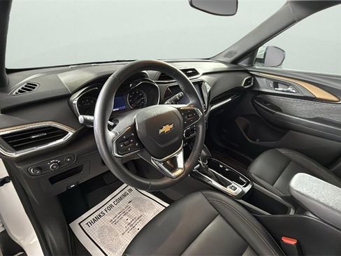 Used 2023 Chevrolet TrailBlazer ACTIV w/ Sun and Liftgate Package image 18