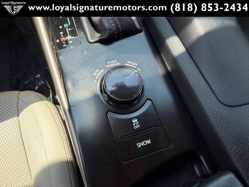 Used 2014 Lexus IS 250 w/ Navigation Package RWD image 22
