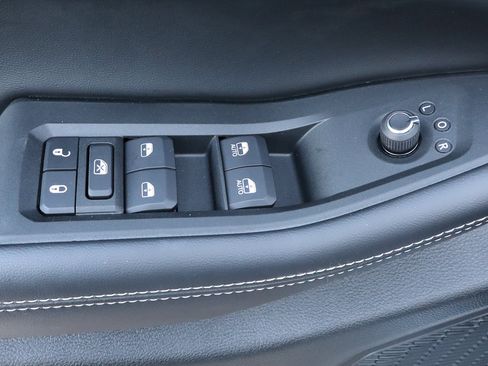 Used 2025 Jeep Grand Cherokee L Altitude image 15