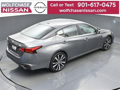Used 2021 Nissan Altima 2.5 SR w/ SR Premium Package image 35