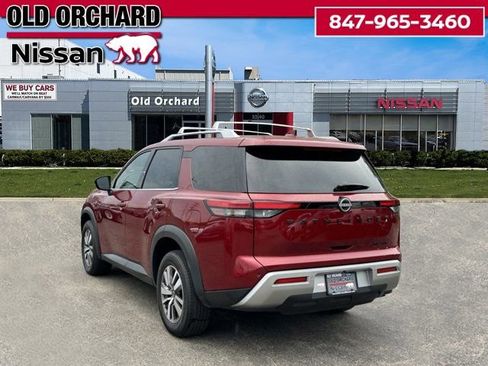 Used 2023 Nissan Pathfinder SL w/ Lighting Package (N92) image 7