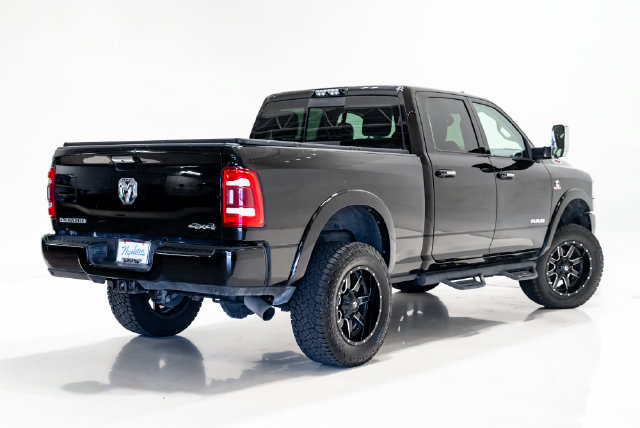 Used 2020 RAM 2500 Laramie w/ Body Color Bumper Group AWD/4WD image 34