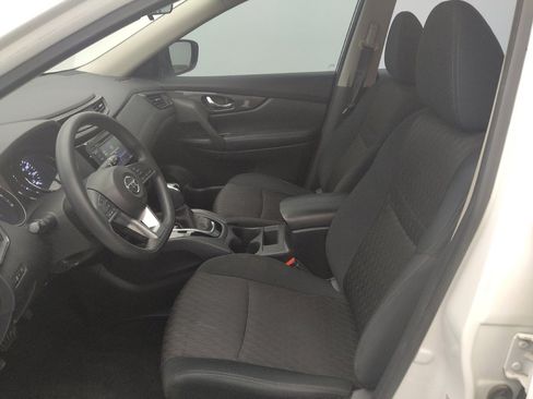 Used 2018 Nissan Rogue S FWD image 17