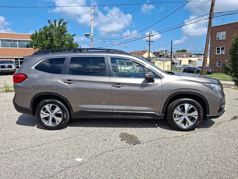 Used 2022 Subaru Ascent Premium w/ Convenience Package image 7