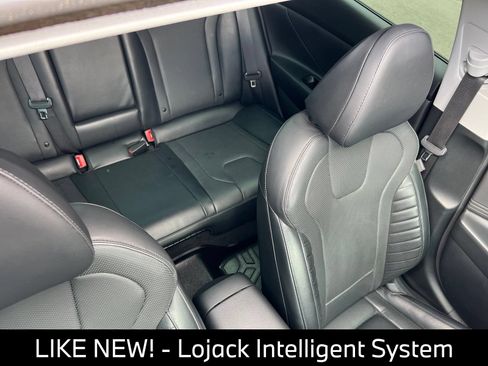 Used 2023 Hyundai Elantra Limited FWD image 11