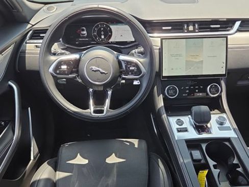 Used 2026 Jaguar F-PACE R-Dynamic S AWD/4WD image 15