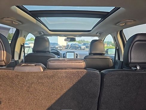 Used 2022 Ford Edge SEL w/ Convenience Package image 32