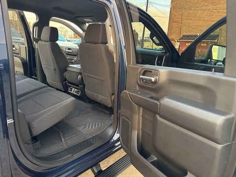 Used 2022 Chevrolet Silverado 2500 LT w/ Convenience Package image 22