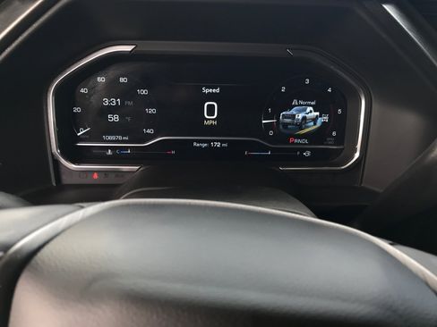 Used 2024 GMC Sierra 2500 AT4 w/ AT4 Premium Plus Package AWD/4WD image 4
