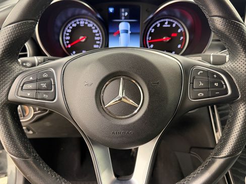 Used 2018 Mercedes-Benz GLC 300 4MATIC image 11