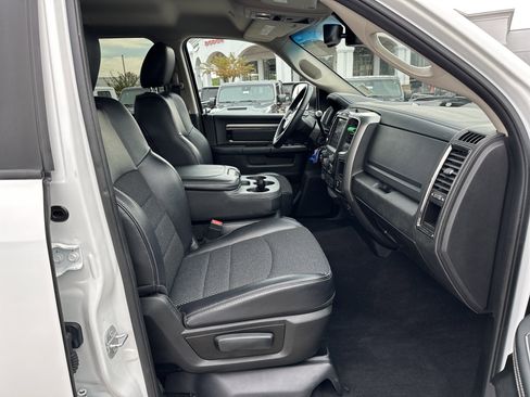 Used 2018 RAM 2500 Big Horn w/ Sport Appearance Group image 14